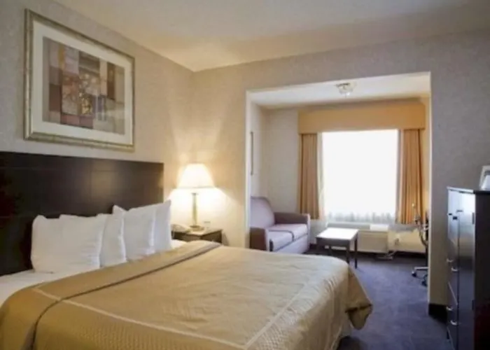 Hotel Baymont By Wyndham Gurnee