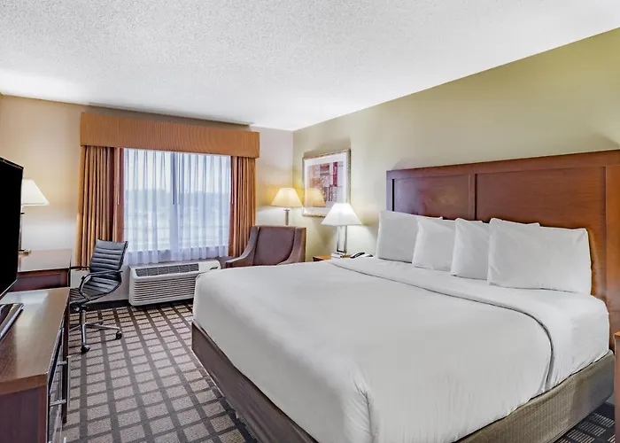 Baymont By Wyndham Hotel