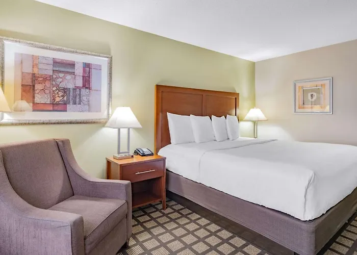 Baymont By Wyndham Hotel