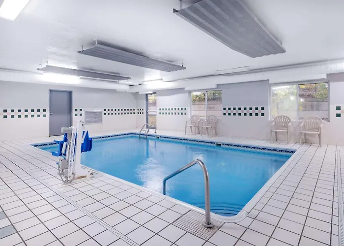 Baymont By Wyndham Hotel