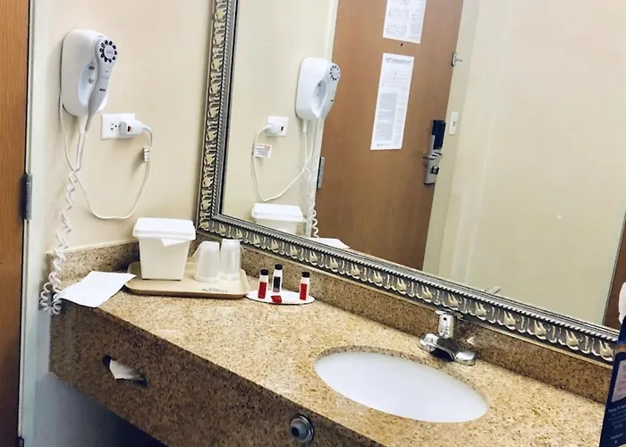 Baymont By Wyndham Hotel Gurnee