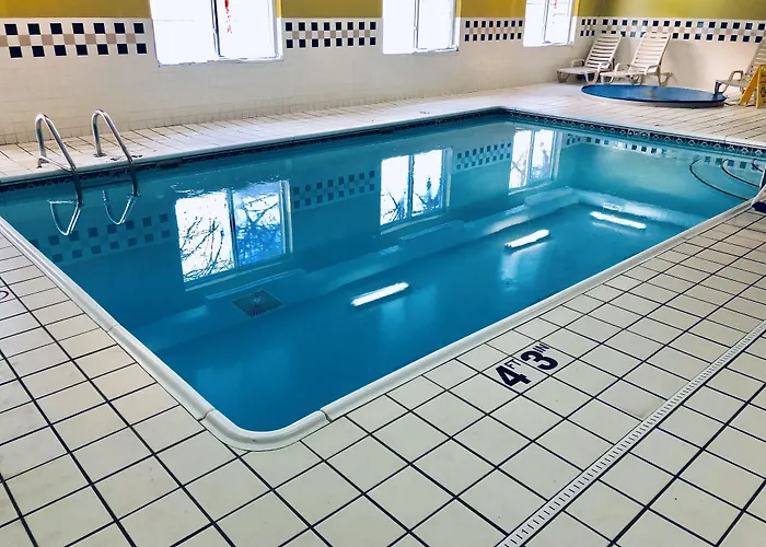 Hotel Baymont By Wyndham Gurnee