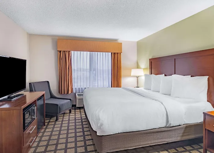 Hotel Baymont By Wyndham 3*